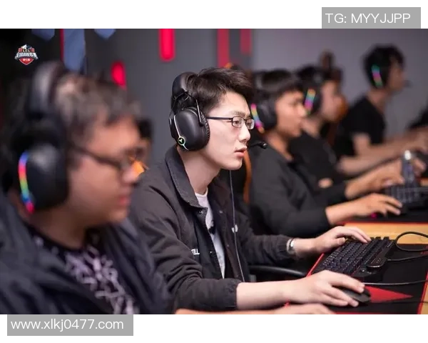 高校联赛分析：FPX在比赛中的快速反应与战术执行能力探讨