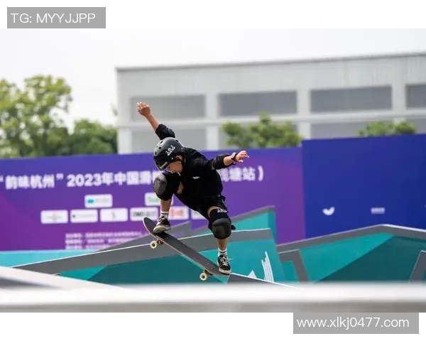 杭州滑板队边路渗透战术解析与实战应用探讨